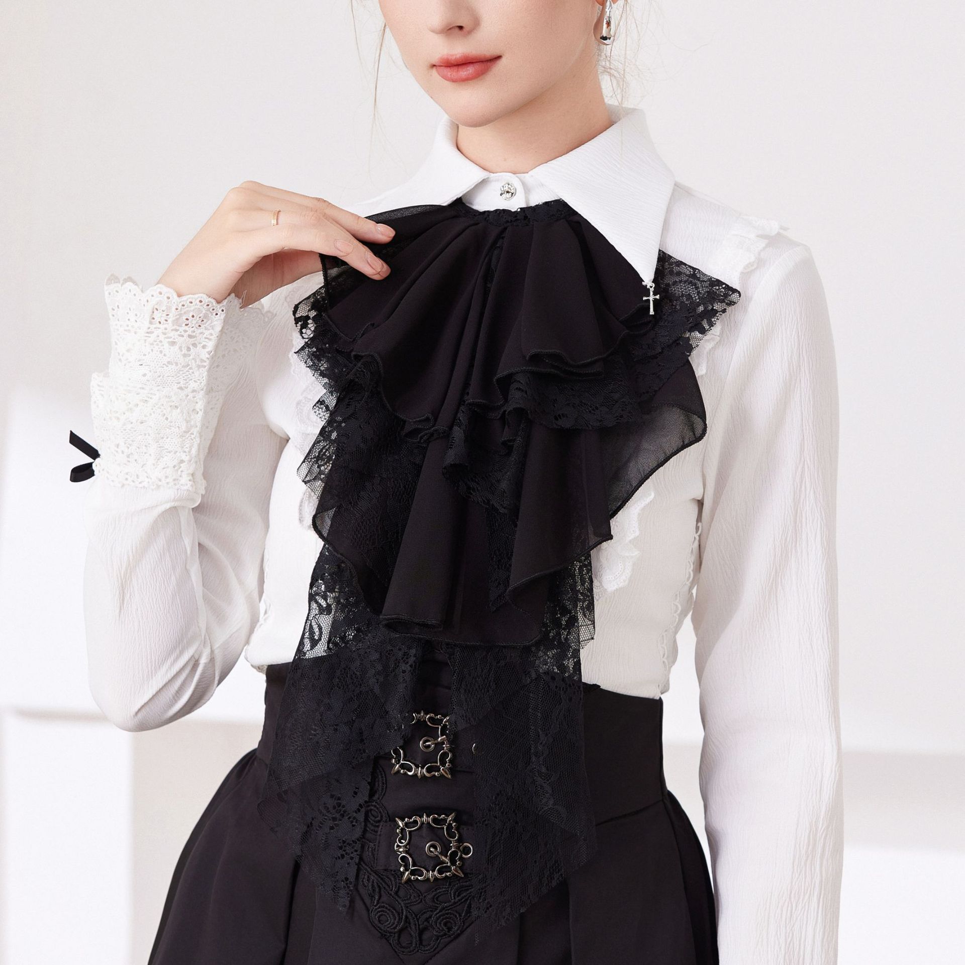 Viktorianischer Jabot für Dame – Men'S Accessories Vintage Bewertung und Preis